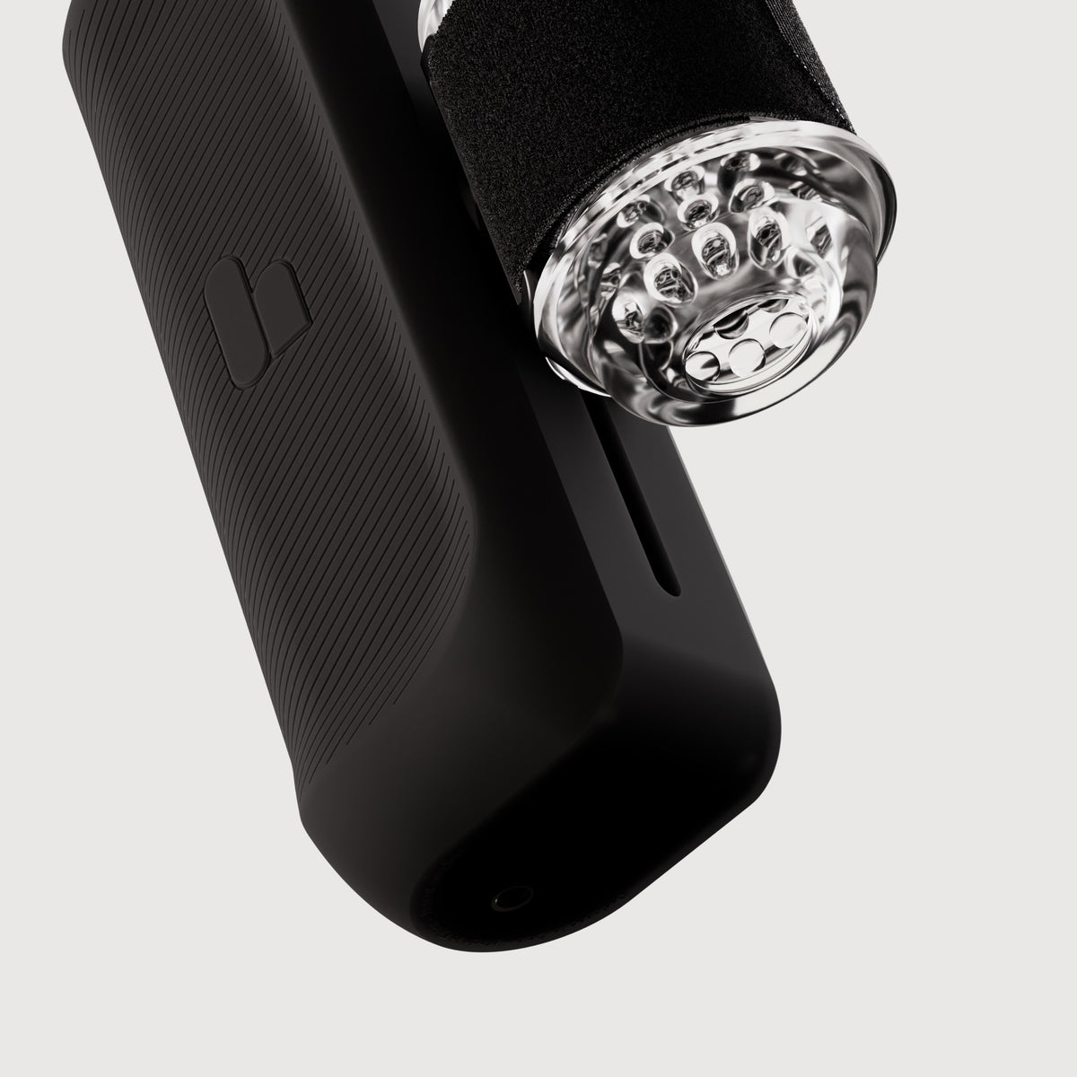 The Handy 2 Pro in Stealth Black, close-up of the sleeve